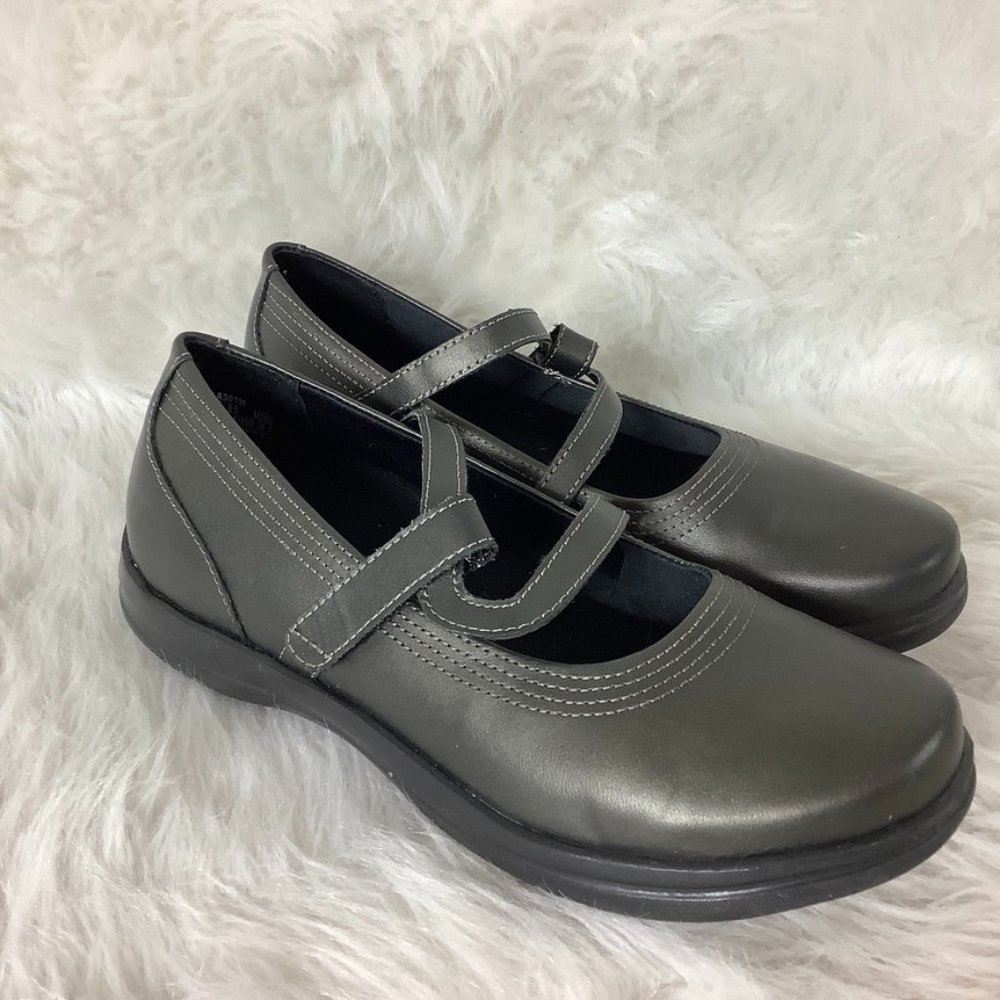Apex Petals A301W Women's Pewter Gray Janice Mary Jane Flat 8.5